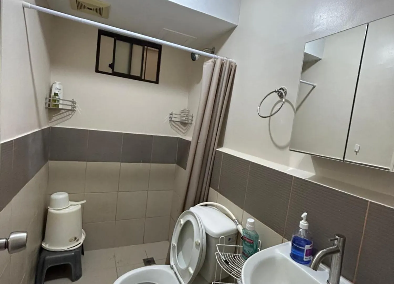 Solstay Manila